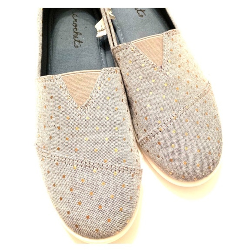 Crochet Shoes Size 8 Light Blue with Gold Dots